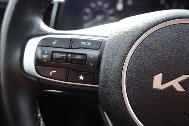 Used 2023 Red Kia SX-Prestige image 28