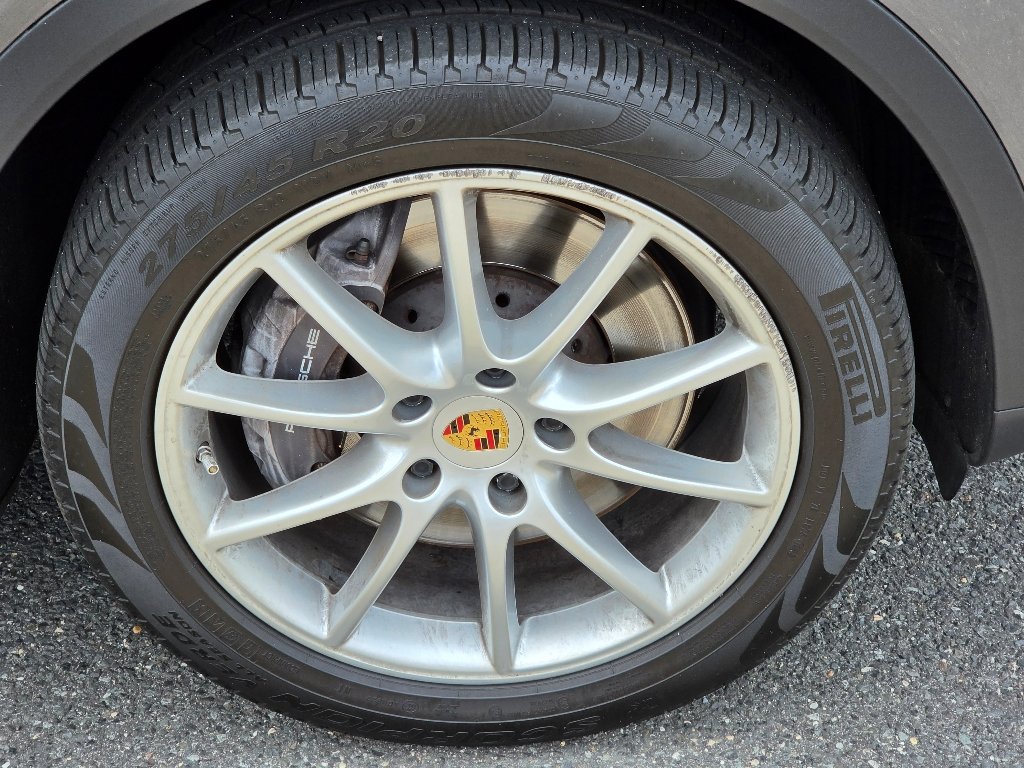 Used 2021 Gray Porsche AWD image 4