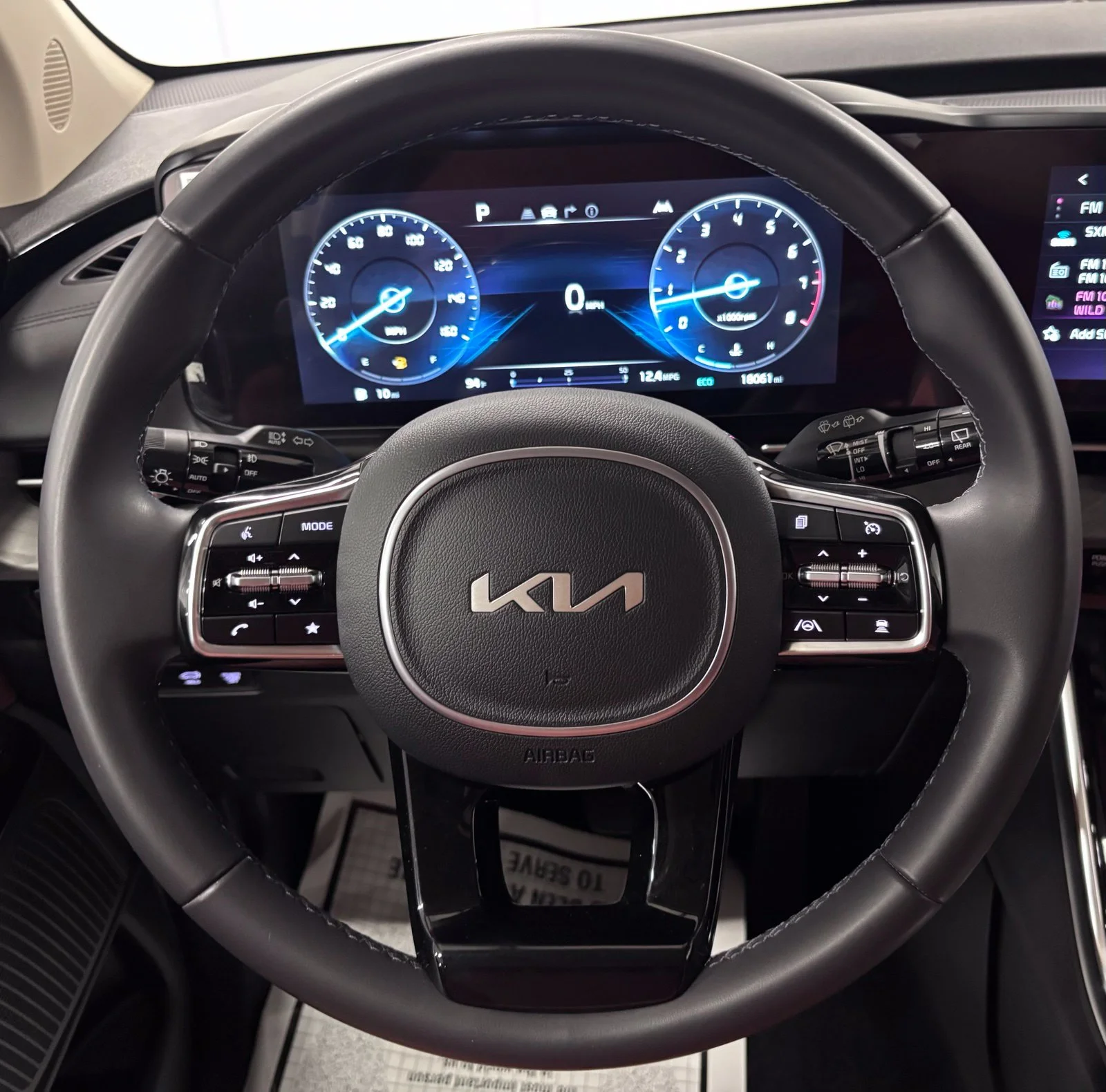 Used 2024 White Kia SX image 11