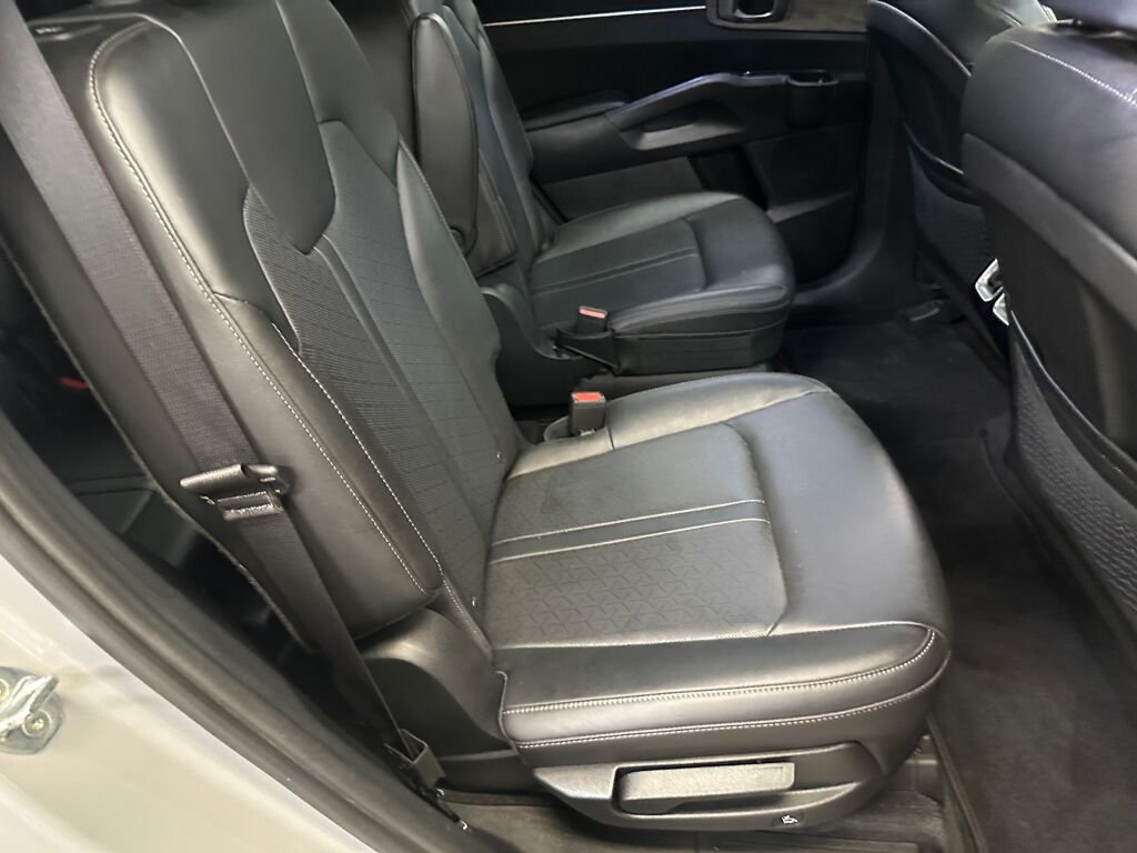 2022 Kia Sorento X-Line EX - Photo 31