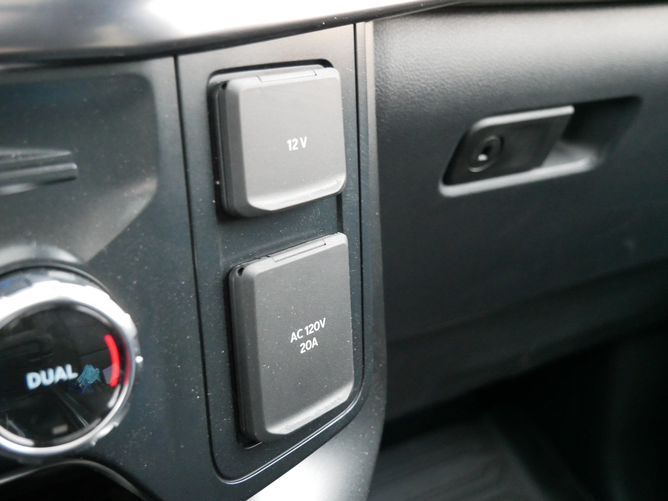 2026 Ford F-150 Raptor - Photo 24