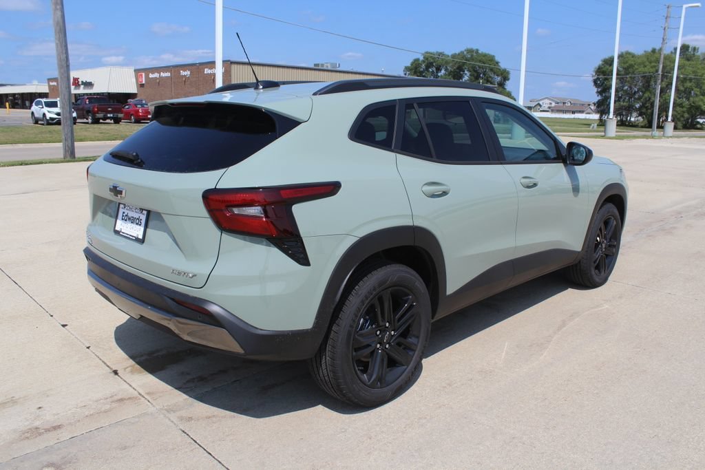 New 2026 Cacti Green Chevrolet ACTIV image 3