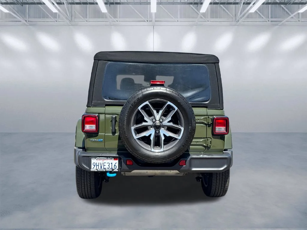 Used 2024 Green Jeep Sport S 4xe image 5
