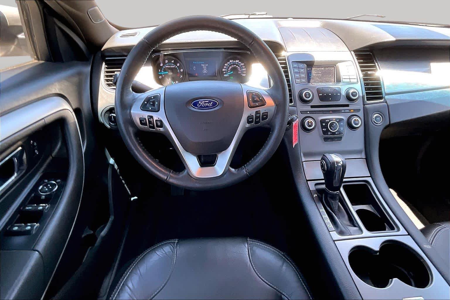 Used 2018 White Gold Metallic Ford SEL image 6