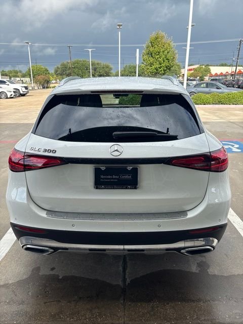 Certified Used 2026 Polar White Mercedes-Benz GLC 300 image 4