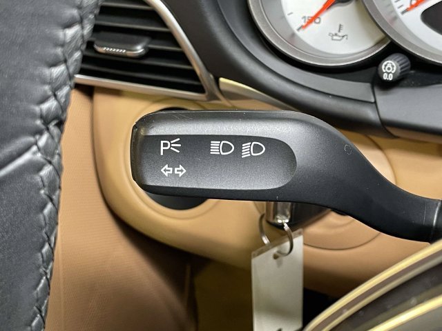 Used 2012 White Porsche Carrera S image 39