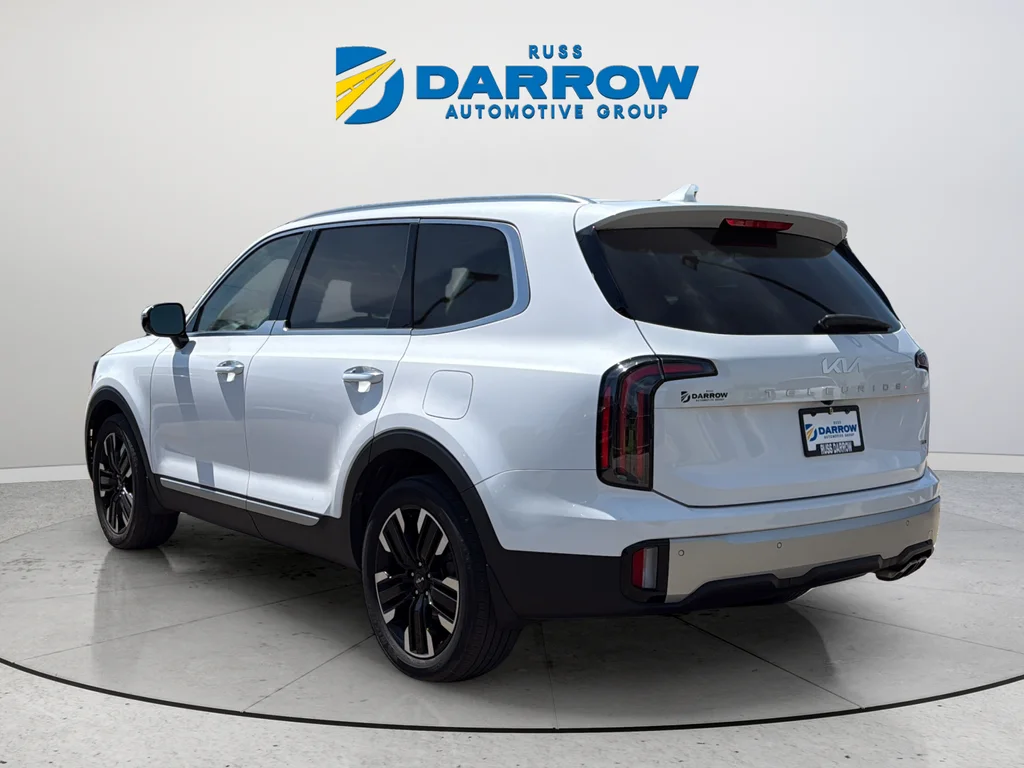 Used 2023 Glacial White Pearl Kia SX image 3