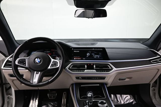 Used 2021 White BMW M50i image 15