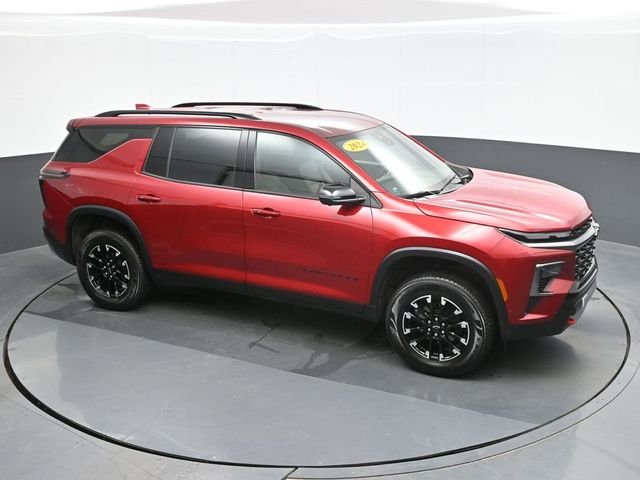 Used 2024 Red Chevrolet Z71 image 15