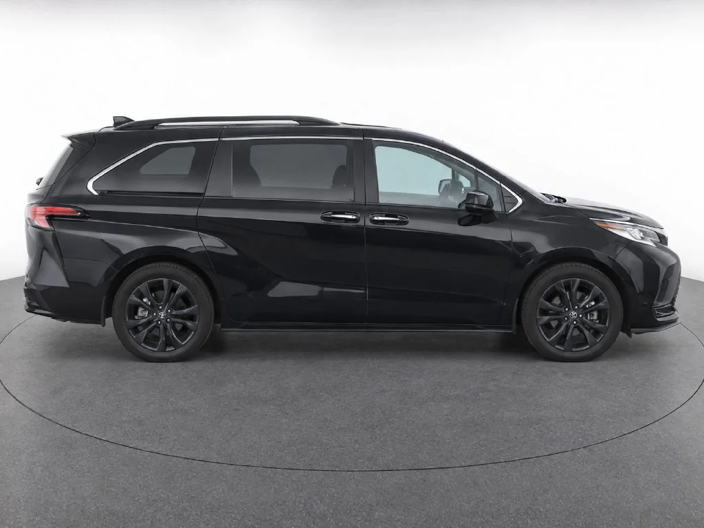 Used 2022 Black Toyota XSE image 8