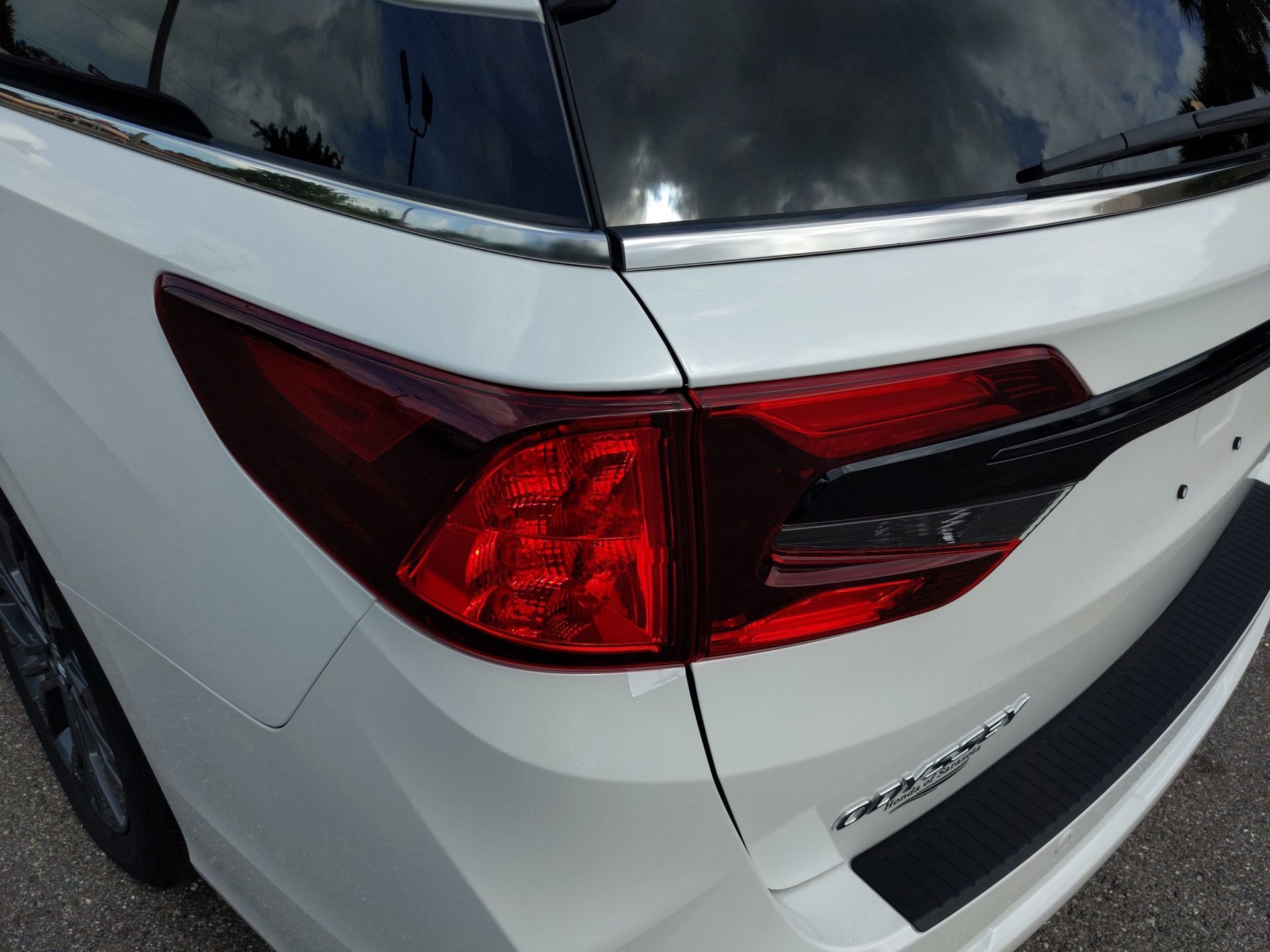 New 2026 Platinum White Pearl Honda Touring image 12
