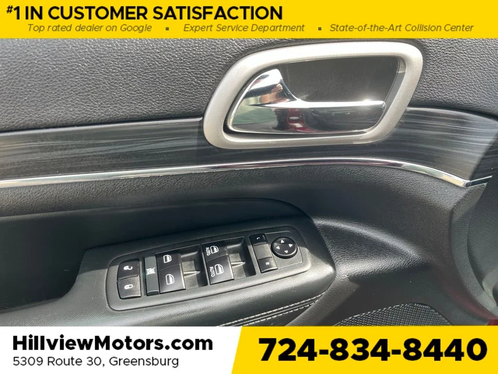 Used 2020 Velvet Jeep Limited image 14