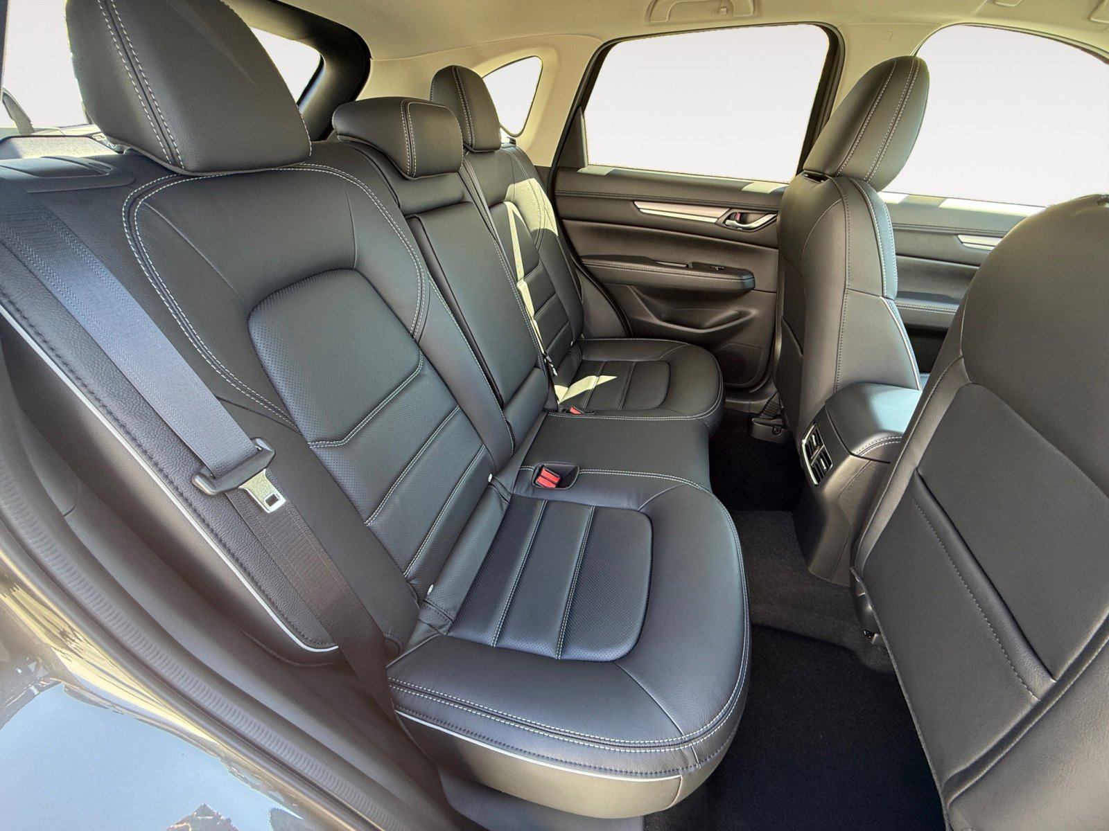 2025 Mazda CX-5 S Premium Plus package - Photo 18