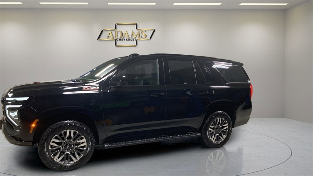 2025 Chevrolet Tahoe Z71 photo 2