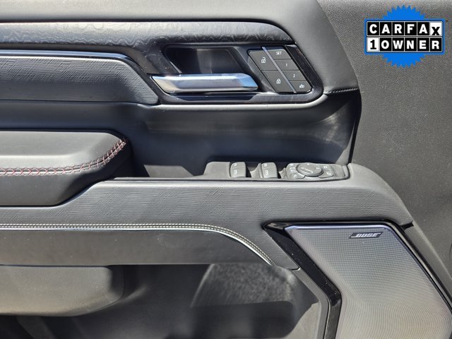 Certified Used 2025 Onyx Black GMC  image 19