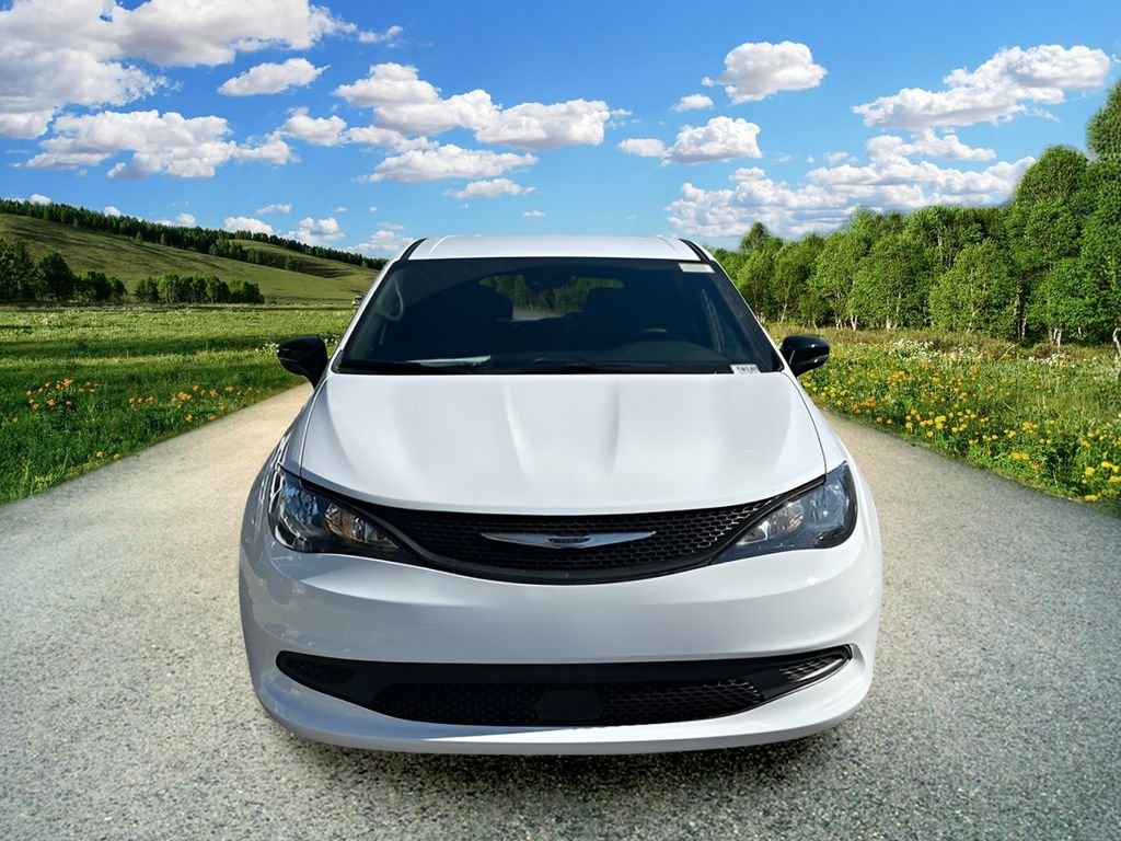 New 2026 Bright White Clear-Coat Exterior Paint Chrysler LX image 2