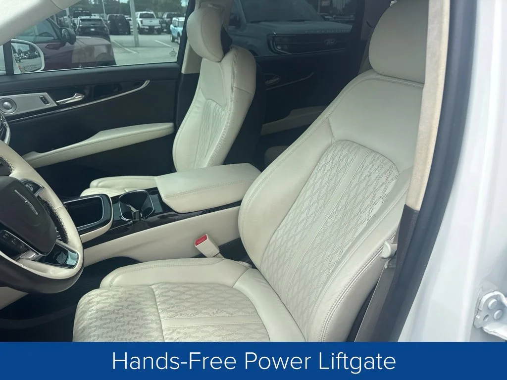 Used 2021 Pristine White Lincoln Black Label image 12