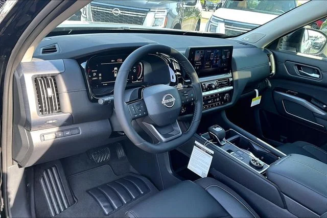 New 2026 Nissan Pathfinder SL 4D Sport Utility