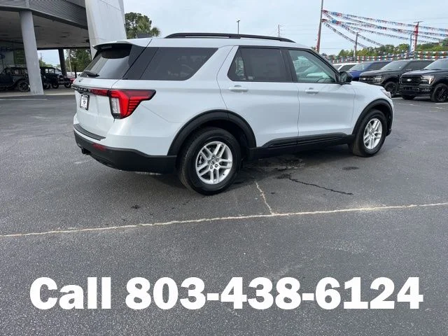 New 2026 Space White Metallic Ford Active image 3
