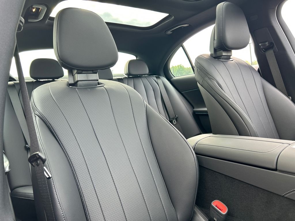 New 2026 Graphite Grey Metallic Mercedes-Benz E 450 image 28