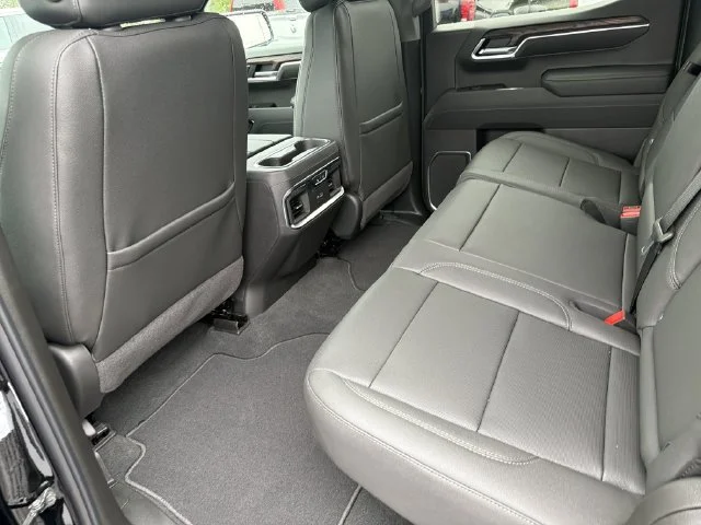 New 2026 Onyx Black GMC SLT image 17
