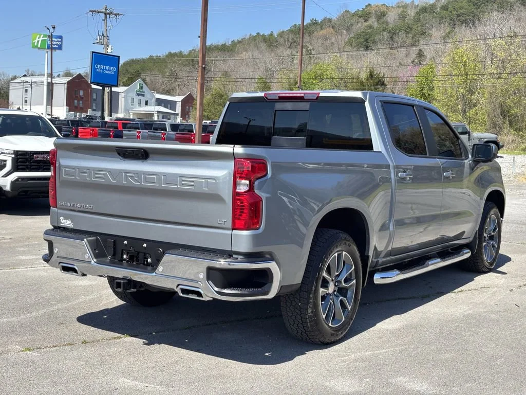 Used 2026 Sterling Gray Metallic Chevrolet LT image 8