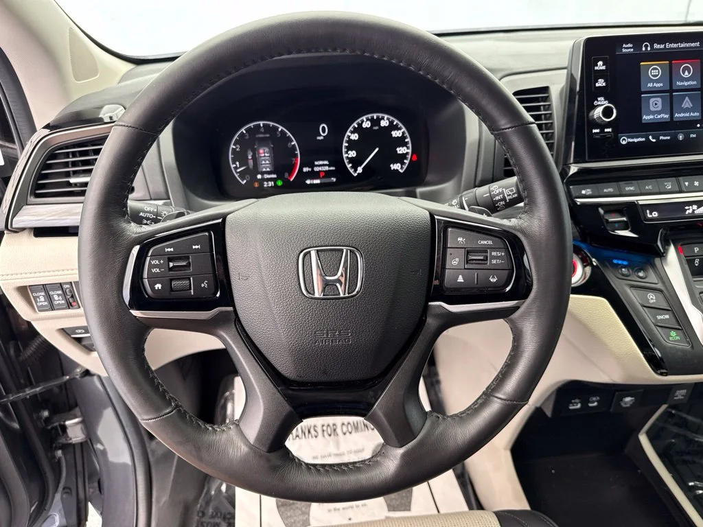 2025 Honda Odyssey ELITE Minivan Slide 24