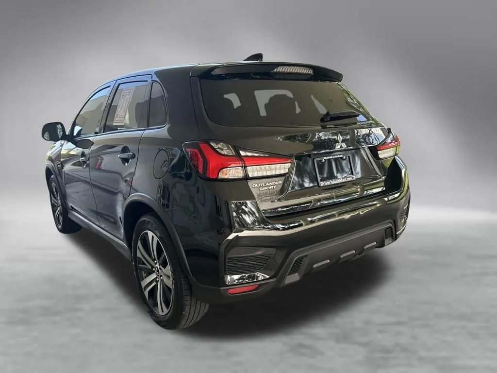 Used 2021 Black Mitsubishi 2.0 ES image 4