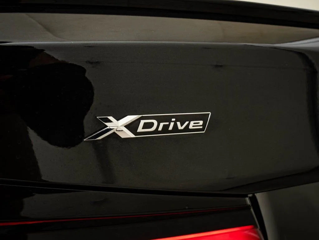 Used 2023 Black Sapphire Metallic BMW 540i xDrive image 18