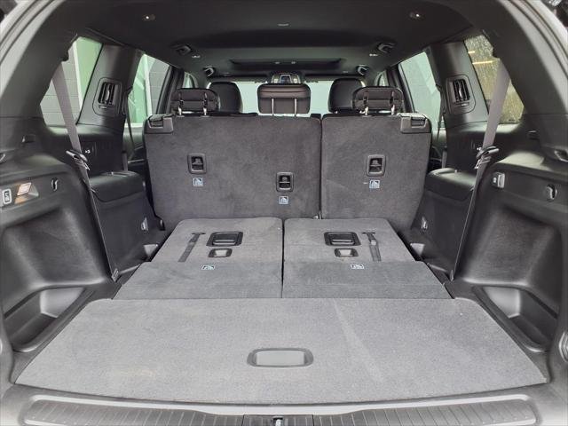 New 2026 Diamond Black Crystal Pearlcoat Jeep Laredo image 47