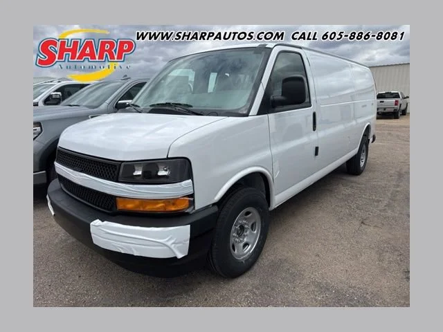 2026 Chevrolet Express 3500 Extended Work Van's photo