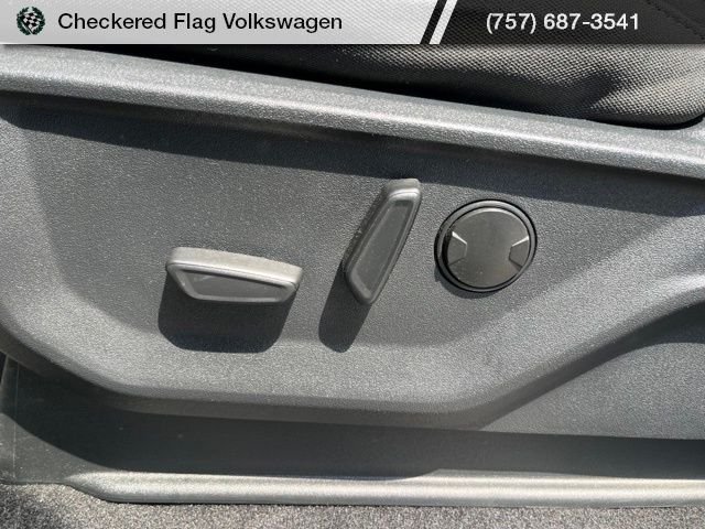 Used 2023 Oxford White Ford XLT image 21
