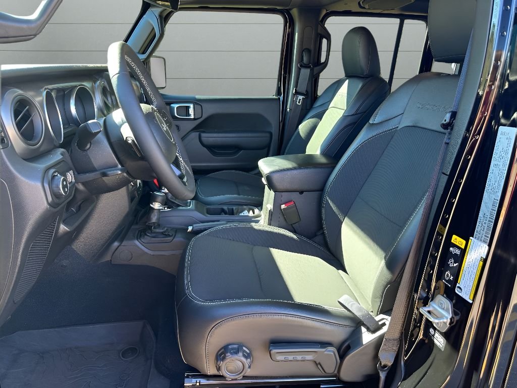 Certified Used 2023 Black Clearcoat Jeep Freedom image 11