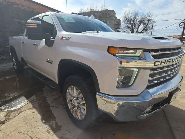 Used 2022 Summit White Chevrolet LTZ image 3