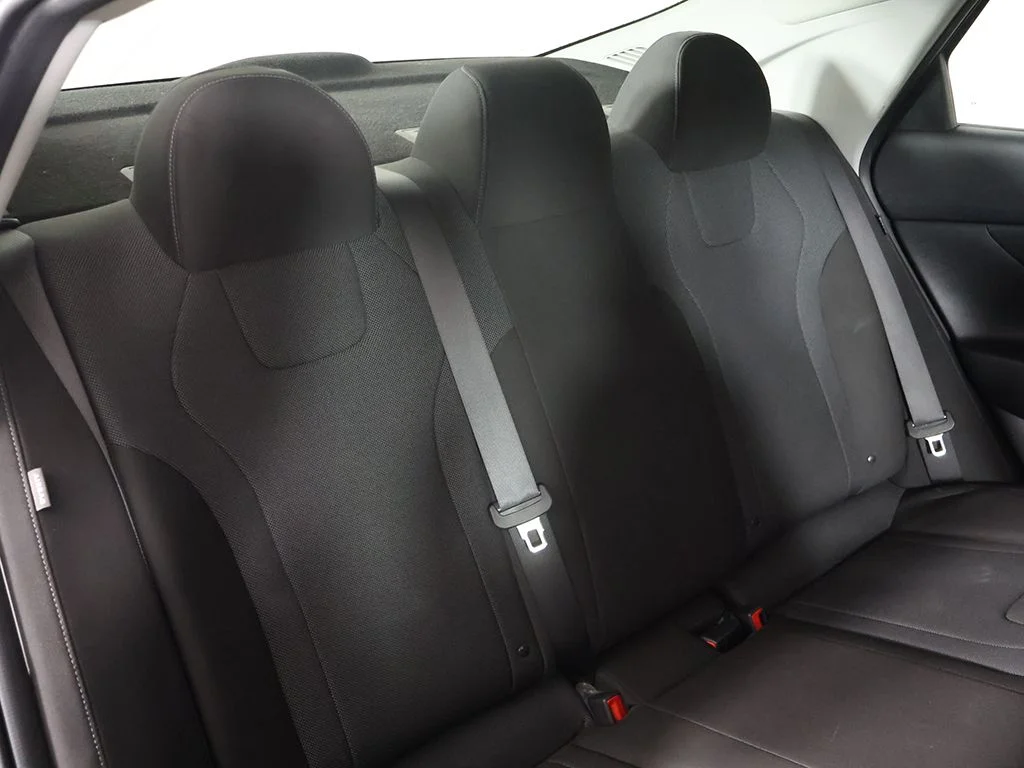 Used 2025 Blue Hyundai SE image 30