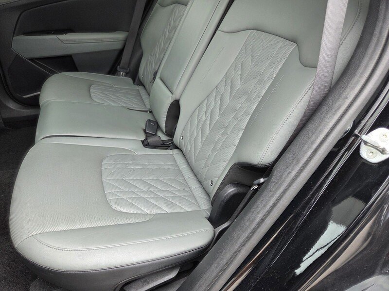 Used 2023 Black Kia X-Line image 22