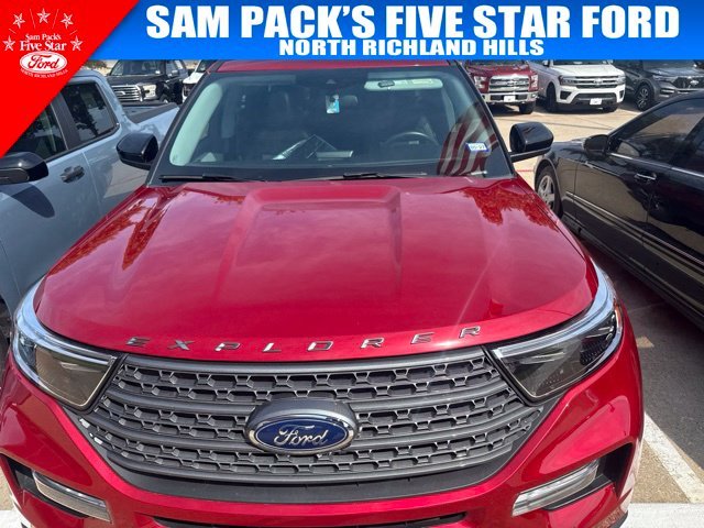 Used 2023 Red Ford XLT image 2