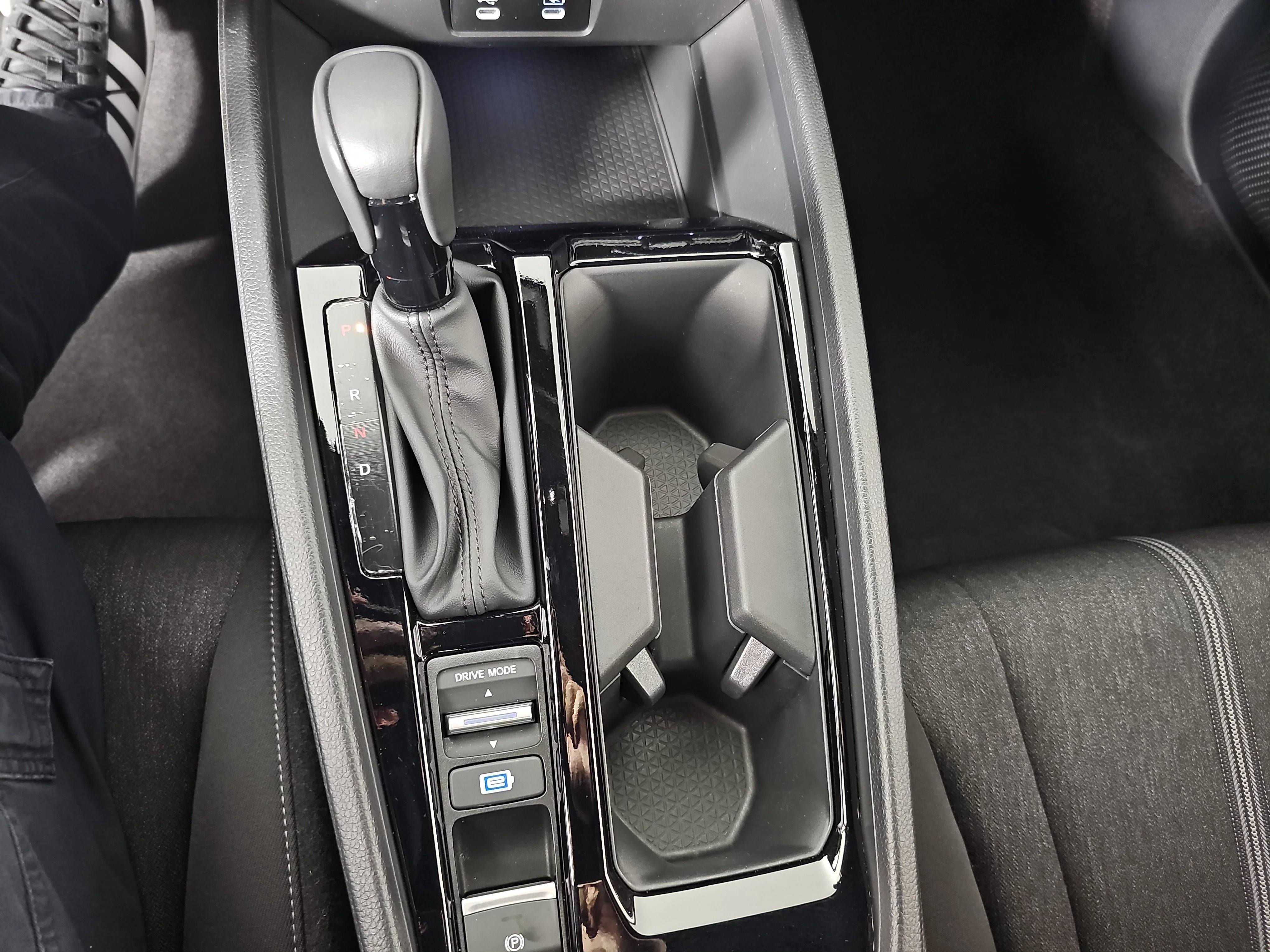 2024 Honda Accord Hybrid Sport - Photo 31