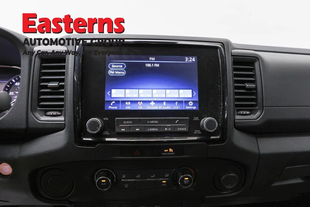 Used 2022 White Nissan S image 11