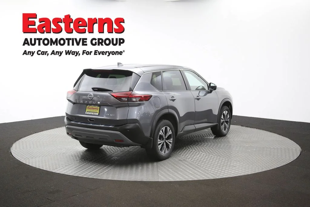 Used 2023 Gray Nissan SV image 40
