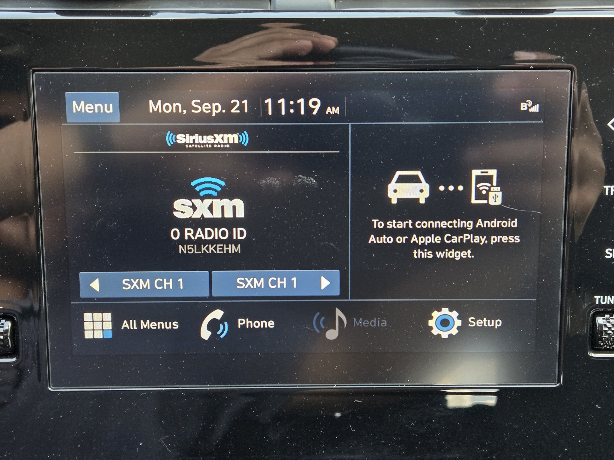 Used 2024 White Pearl Hyundai SEL image 16