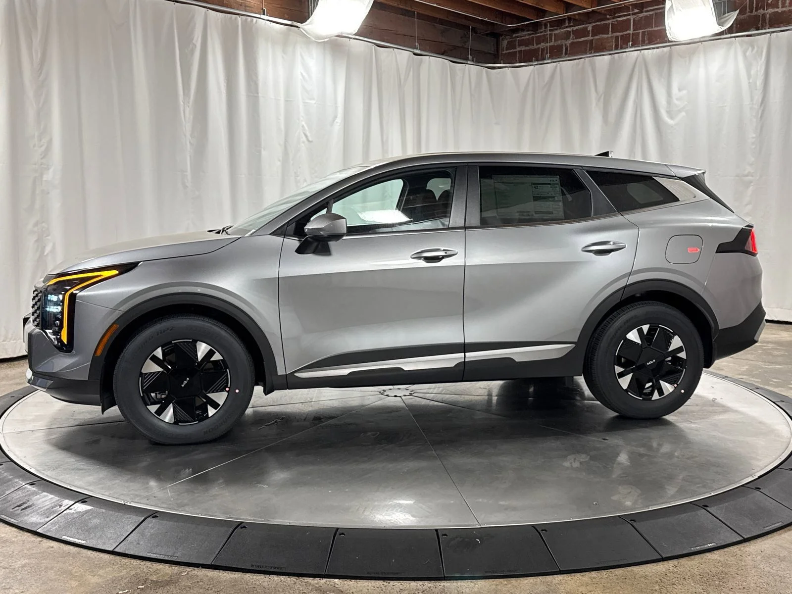 New 2026 Steel Gray Kia LX image 6