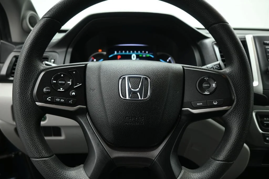 Used 2019 Black Honda LX image 12