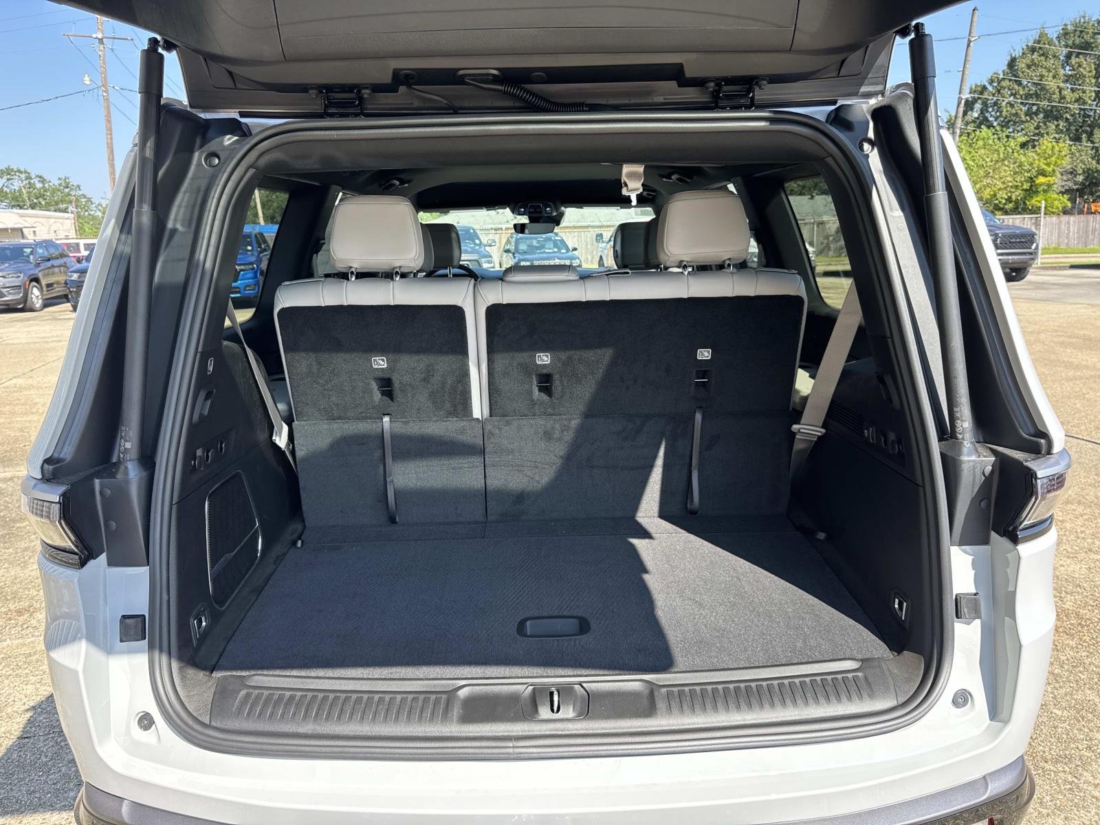 New 2026 Ghost Exterior Paint Jeep  image 6