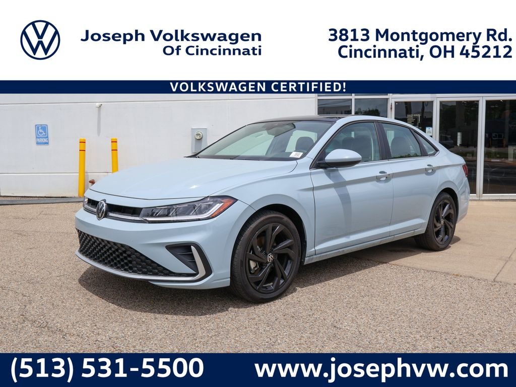 Certified Used 2026 Gray Volkswagen 1.5T SE image 1