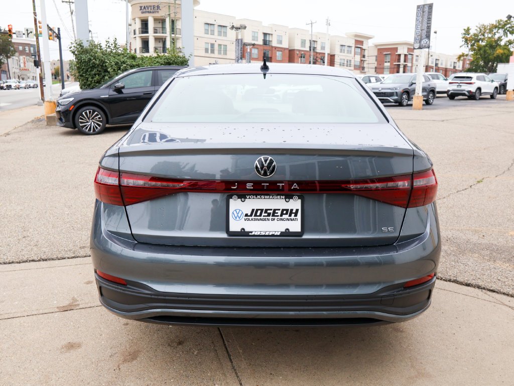 New 2027 Silver Volkswagen 1.5T SE image 4