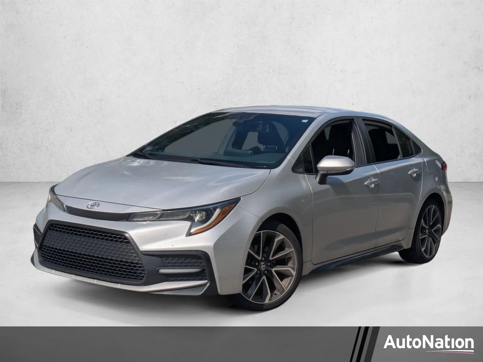 Used 2021 Classic Silver Metallic Toyota SE image 1