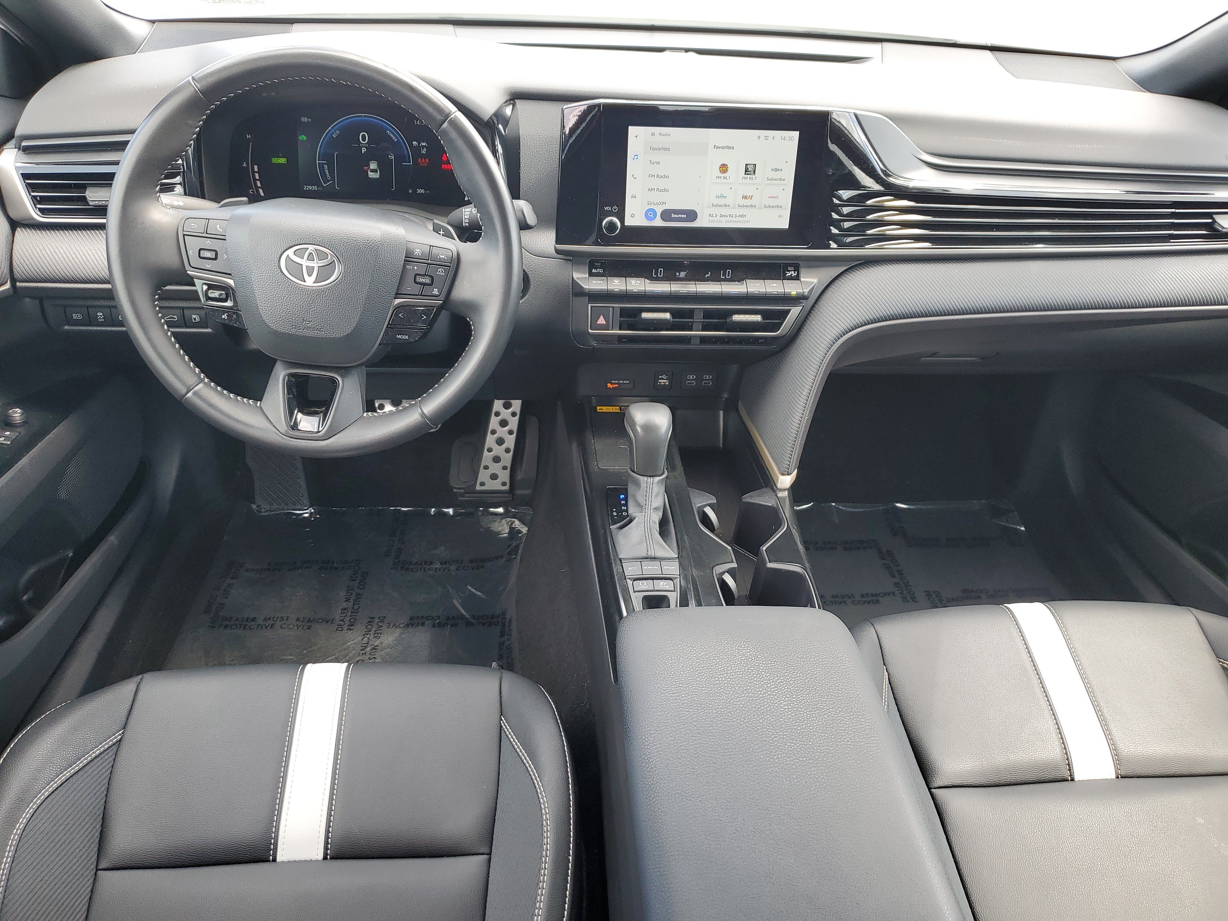 Certified Used 2025 Ice Toyota SE image 14