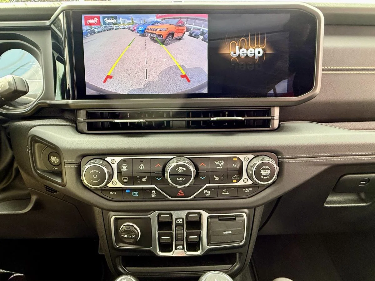 Used 2024 Silver Jeep Sahara 4xe image 21