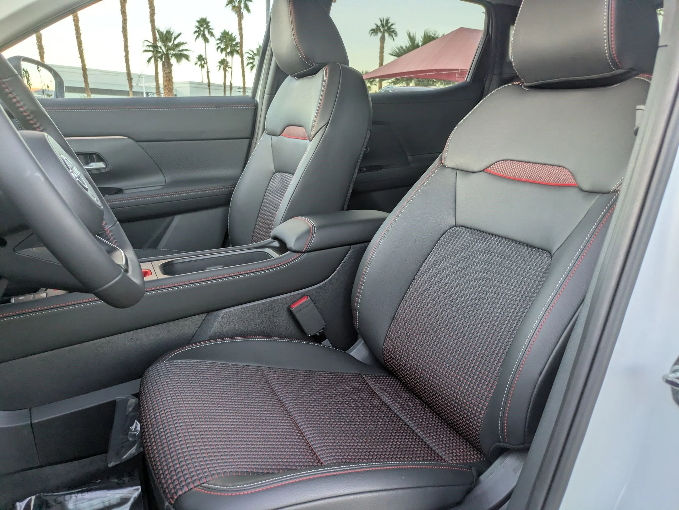 New 2026 Aspen White Tricoat Nissan SR image 12